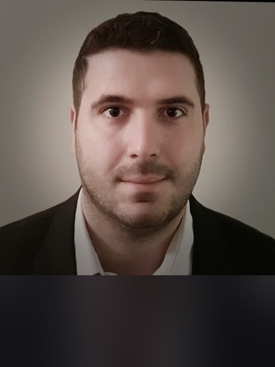 Иван Андров